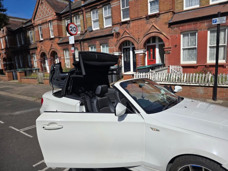 BMW, 1 SERIES, Convertible, 2013, Semi-Auto, 1995 (cc), 2 doors