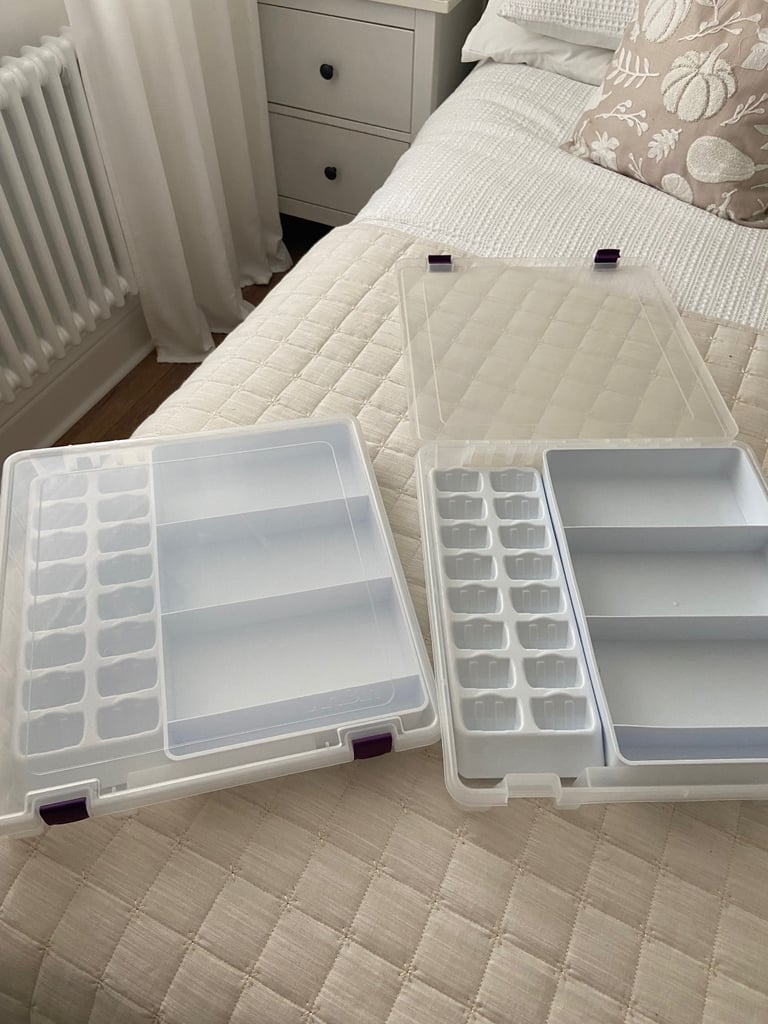 18 cartridges for use with Cricut cutting machine with 2 storage boxes