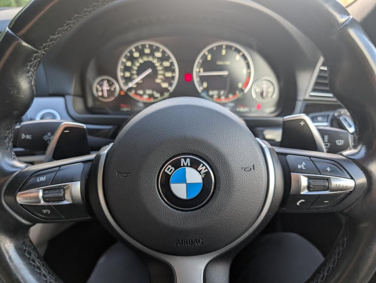 2015 BMW 5 Series 2.0 525d M Sport Saloon 4dr Diesel Auto Euro 6 (s/s) (218 ps) Saloon Diesel Aut...