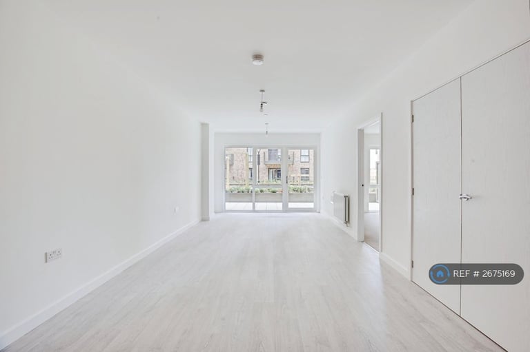 1 bedroom flat in Calotype Lane, Harrow, HA1 (1 bed) (#2675169)