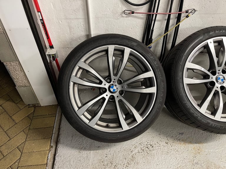 BMW X6/X5 wheels with tyres
