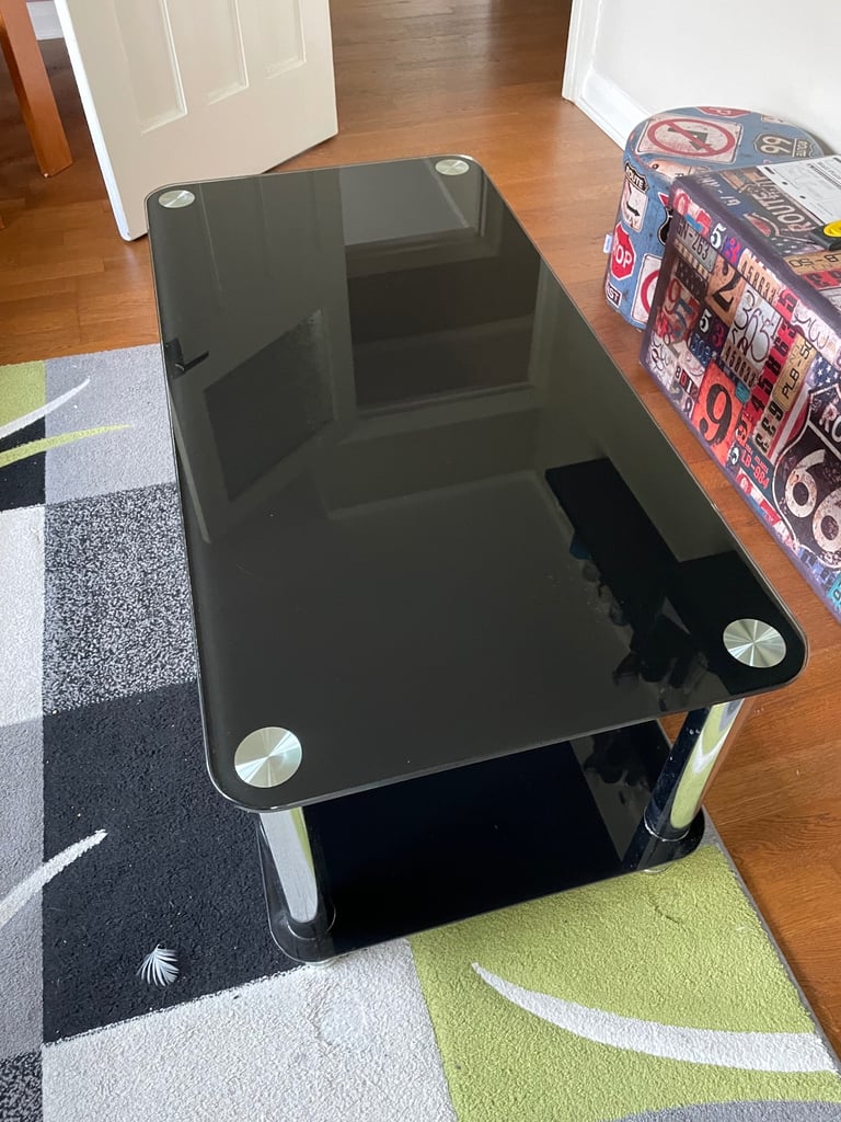 image for Glass table, great condition, can be easily disassembled 