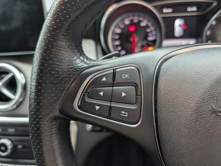 2019 Mercedes-Benz A-Class 1.6 GLA180 Urban Edition SUV 5dr Petrol 7G-DCT Euro 6 (s/s) (122 ps) -...