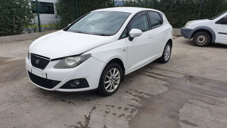 **For breaking** Seat Ibiza Copa, 1.2 diesel 5 speed (2012).