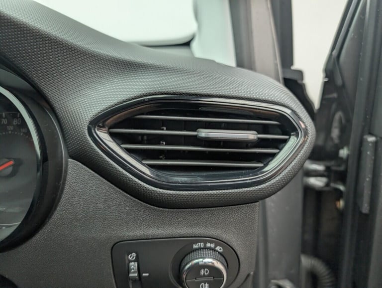 2021 Vauxhall Crossland 1.2 Turbo SRi Nav SUV 5dr Petrol Manual Euro 6 (s/s) (110 ps) HILL START ...