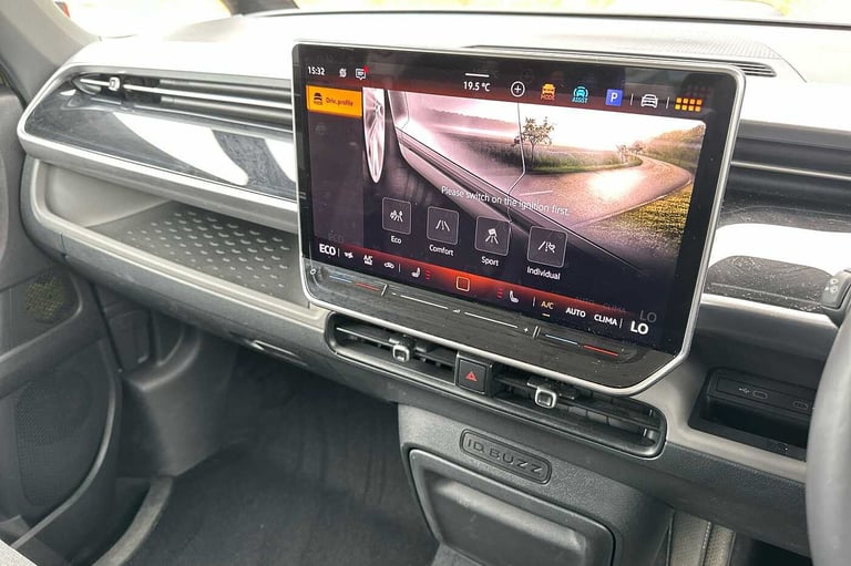 2024 Volkswagen ID.Buzz 210kW Life Pro 79kWh 5dr Auto People Carrier Electric Automatic