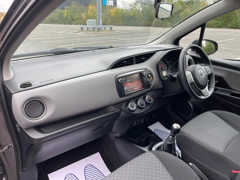 2015 Toyota Yaris 1.33 VVT-i Icon 5dr HATCHBACK Petrol Manual