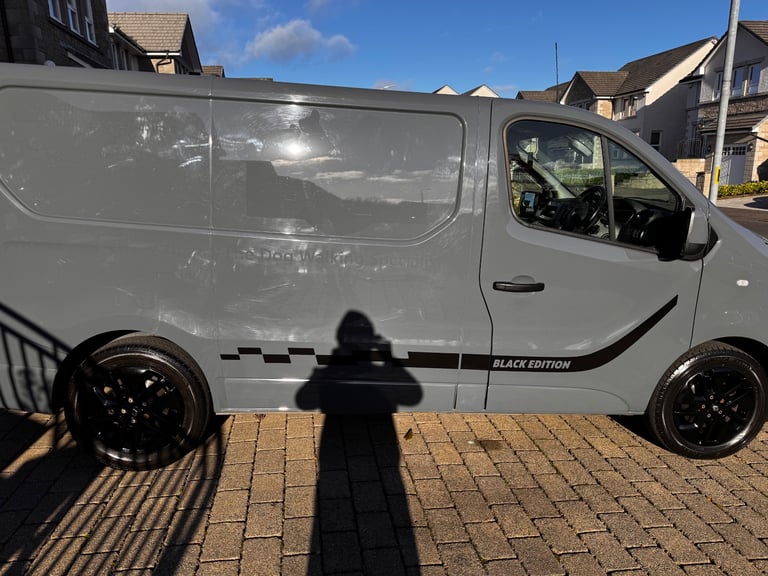 Renault, TRAFIC, Black Edition Panel Van, 2021, Manual, 1997 (cc)