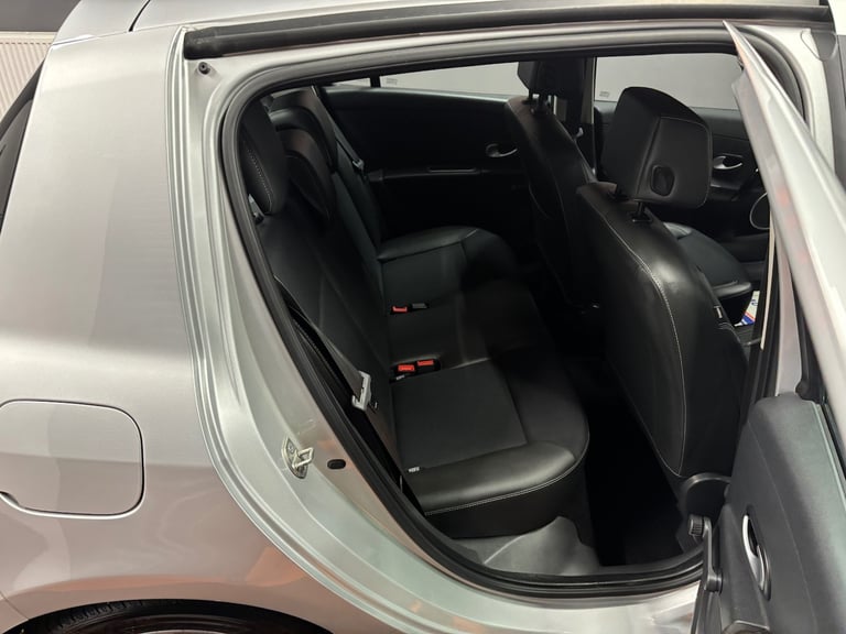 2012 Renault Clio 1.2 16V Dynamique TomTom 5dr HATCHBACK Petrol Manual