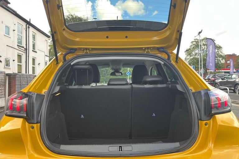 2023 Peugeot 208 1.2 PureTech 100 Allure Premium + 5dr HATCHBACK PETROL Manual