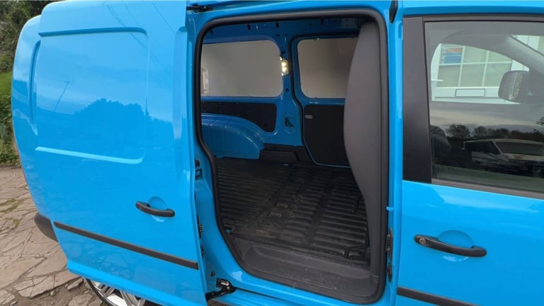2015 Volkswagen Caddy 1.6 TDI 102PS Startline Van PANEL VAN Diesel Manual