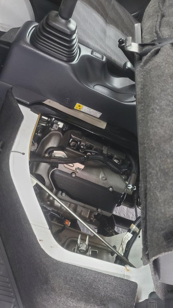 Mazda suzuki mini pick up 650cc 4wd fresh japanese import only 6k miles 2012