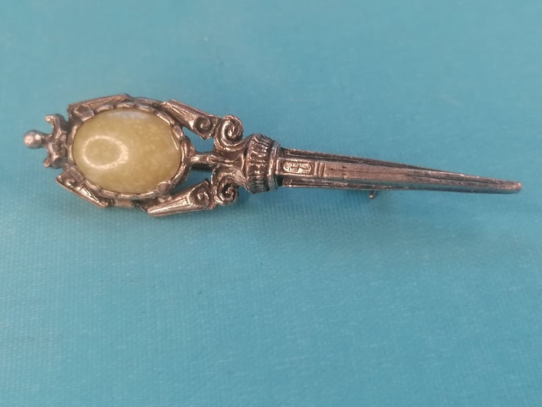 Vintage MIRACLE Celtic Scottish Staff Light green, marbled white stone Brooch Pin.