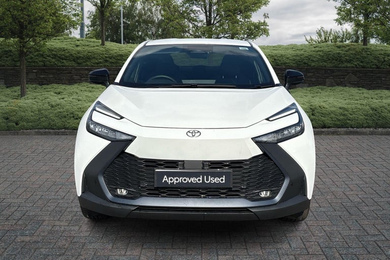 2025 Toyota C-HR 2.0 PHEV Design 5dr CVT SUV Hybrid Automatic