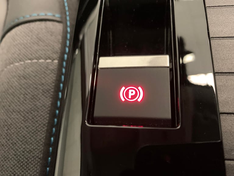 2023 Citroen C4 1.2 PureTech Shine Fastback 4dr Petrol EAT8 Euro 6 (s/s) (130 ps) - NAV - B Suv P...