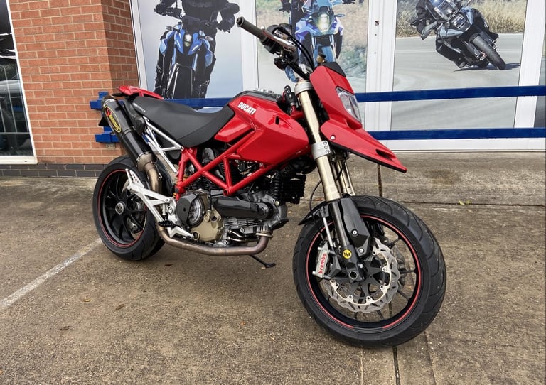 DUCATI HYPERMOTARD 1100S, IMMACULATE, EVERY EXTRA, LESS THAN 5K MILES!