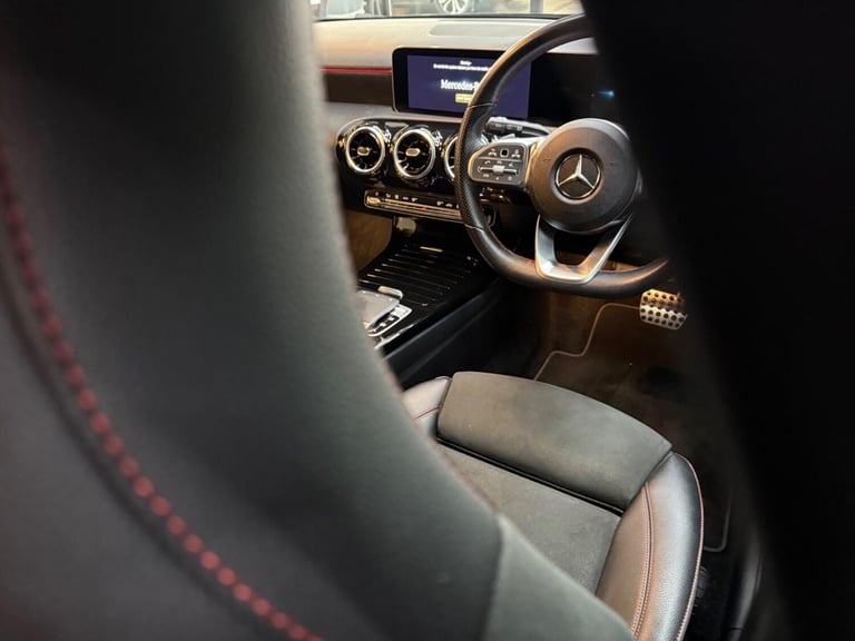 2019 Mercedes-Benz A-Class 1.5 A180d AMG Line (Executive) 7G-DCT Euro 6 (s/s) 5dr HATCHBACK Diese...