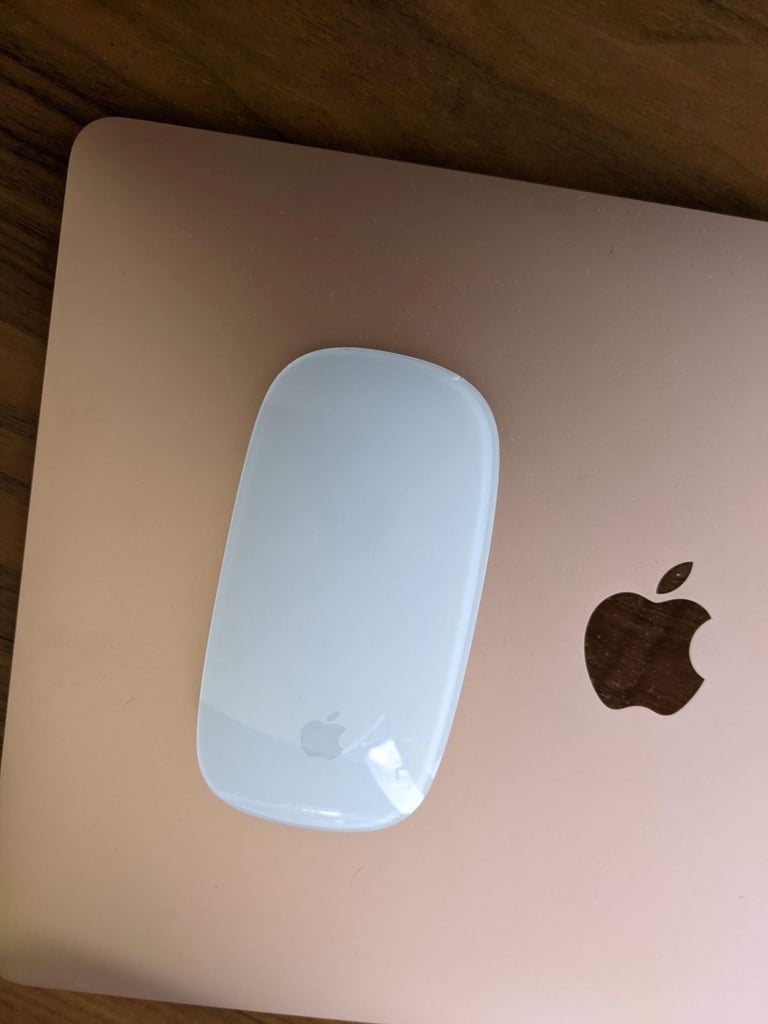 MacBook Air 10,1/M1 (8-CPU 7-GPU)/8GB Ram/256GB SSD/13 in/Gold