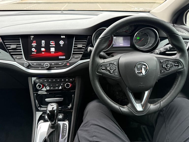  Vauxhall Astra 1.6 CDTi BlueInjection Elite Nav Auto Euro 6 5dr Diesel Automatic
