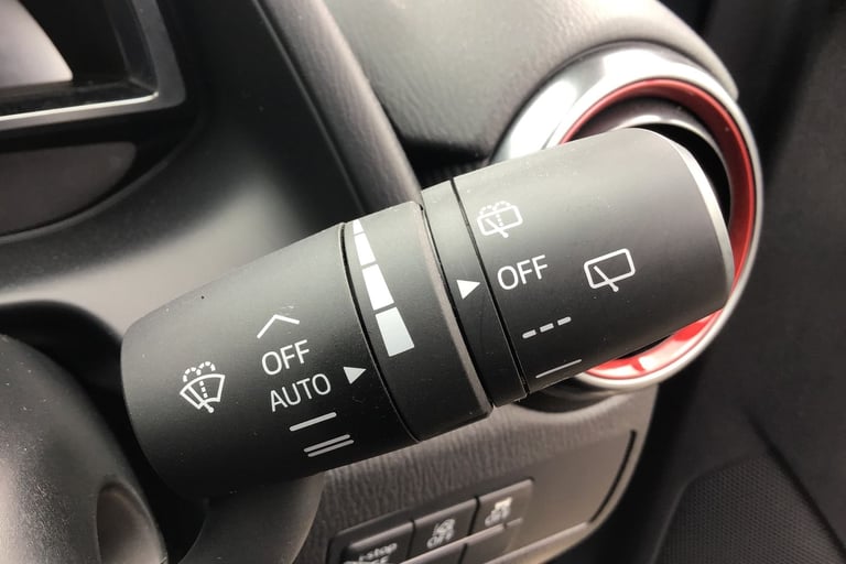 2024 Mazda Mazda2 102329 Hatchback Petrol Automatic