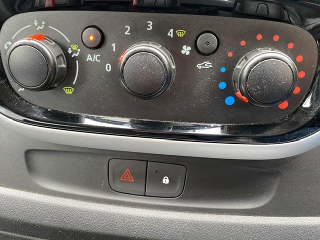 2019 Renault Trafic LL29 ENERGY dCi 125 Premier Edition Crew Van WINDOW VAN Diesel Manual