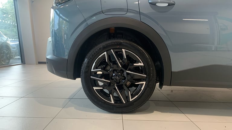 2025 Peugeot 3008 1.2 Hybrid 145 GT 5dr e-DSC6 HATCHBACK PETROL Automatic