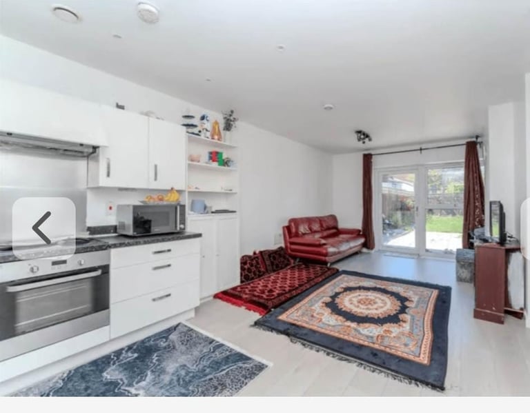 Spacious and Cosy Single Room available for Rent in – UB2 5QJ