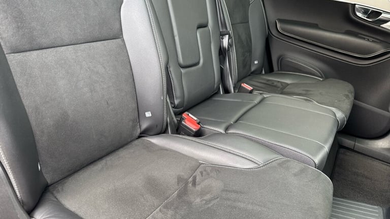 2021 Volvo XC90 Recharge R-Design Pro, T8 AWD plug-in hybrid, 7 Seats Estate Petrol Parallel PHEV...