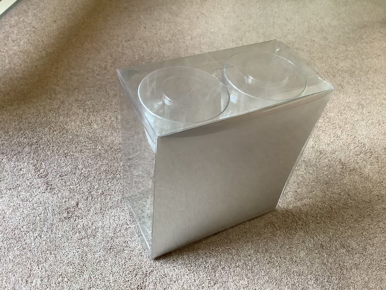 New Boxed Wine Glasses with Leaf Design