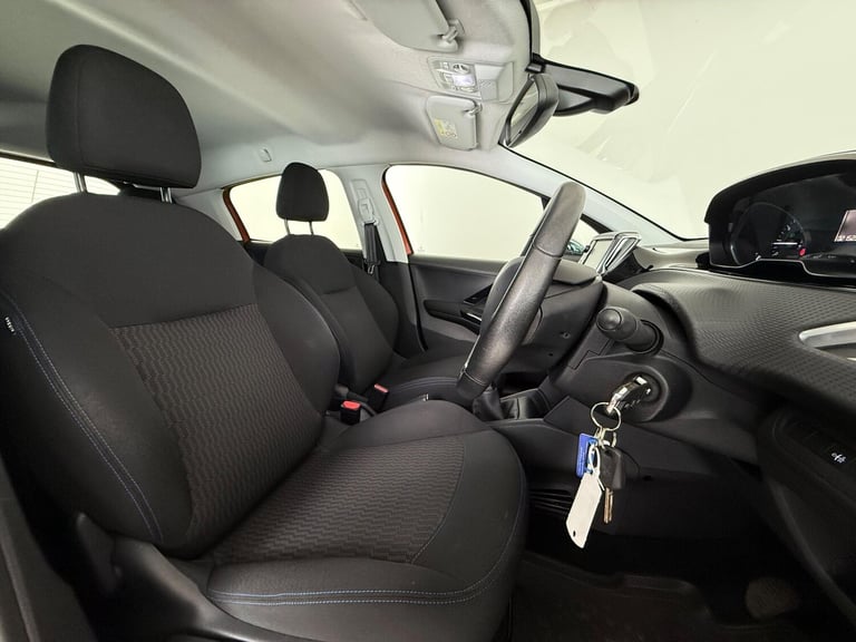 2019 Peugeot 208 1.2 PureTech 82 Signature 5dr [Start Stop] HATCHBACK PETROL Manual