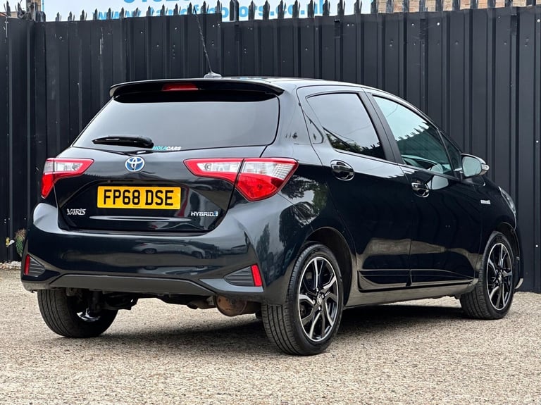 2018 Toyota Yaris 1.5 Hybrid Design 5dr CVT HATCHBACK PETROL/ELECTRIC Automatic
