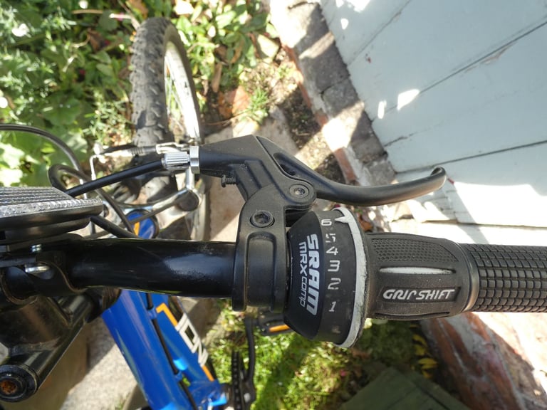 Full-suspension-mountain-bike in North Yorkshire Bikes, Bicycles