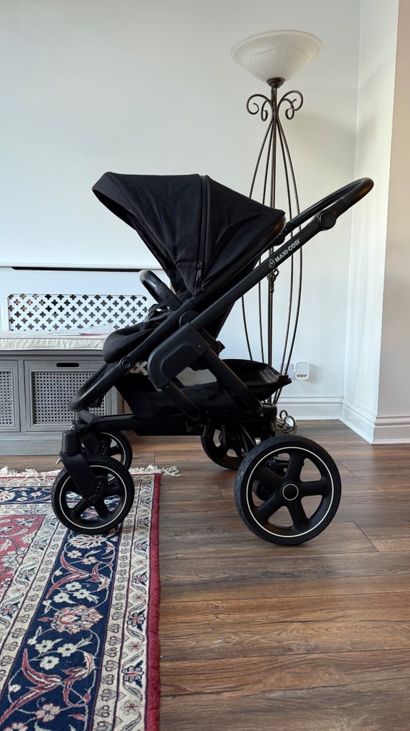 image for Maxi-Cosi Nova 4 wheel Pushchair - Nomad Black