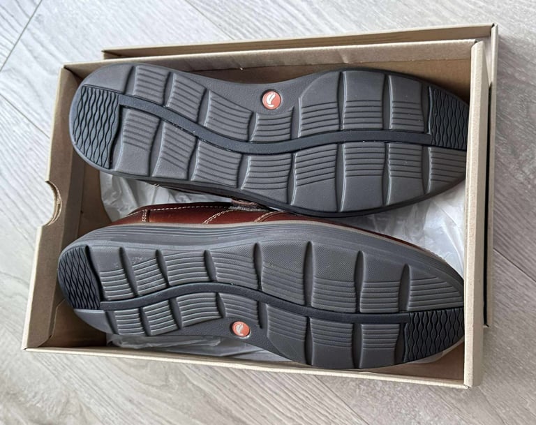 SHOES NEW
