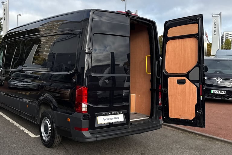 2024 Volkswagen Crafter 2.0TDI  140PS CR35 LWB Commerce Plus Van DIESEL Manual