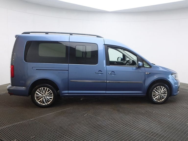 2018 Volkswagen Caddy Maxi Life 2.0 TDI 5dr WHEELCHAIR ACCESSIBLE/WAV/CAMPER MPV Diesel Manual