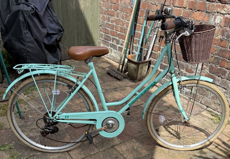 Compass Bike 18-inch frame, hardly used