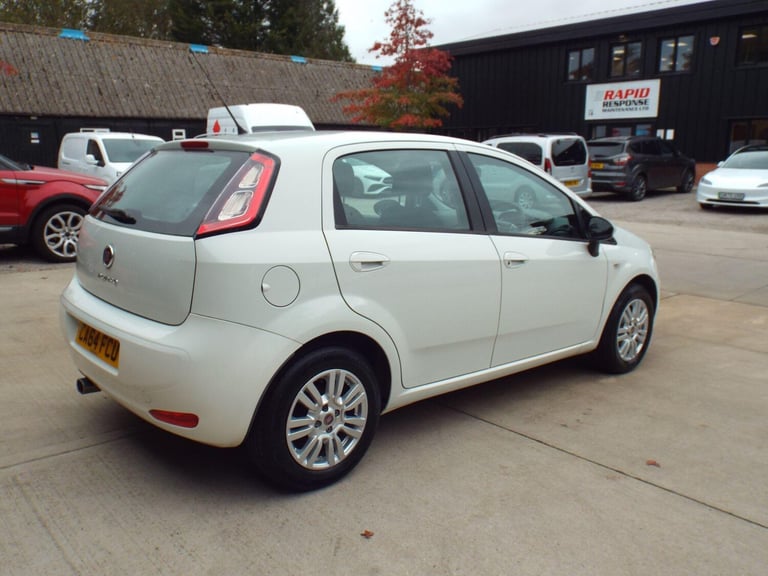 2014 Fiat Punto 1.2 Easy Euro 6 5dr HATCHBACK Petrol Manual