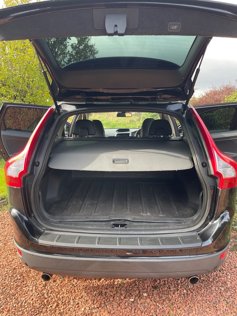Volvo, XC60, Estate, 2010, Semi-Auto, 2400 (cc), 5 doors