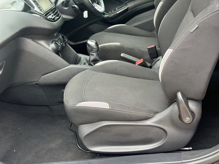 2014 Peugeot 208 1.2 VTi PureTech Style Euro 5 3dr HATCHBACK Petrol Manual