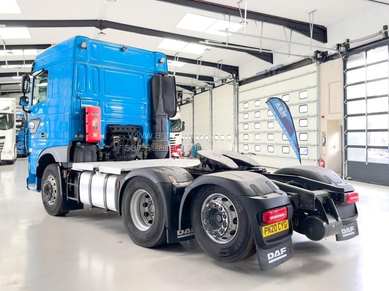 2020 (20) DAF XF 480 SPACECAB 6X2 TAG AXLE