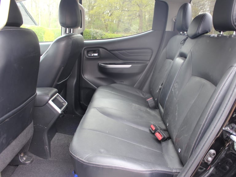 2021 Mitsubishi L200 2.2 DI-D DC Barbarian Pickup Double Cab 4dr Diesel Manual