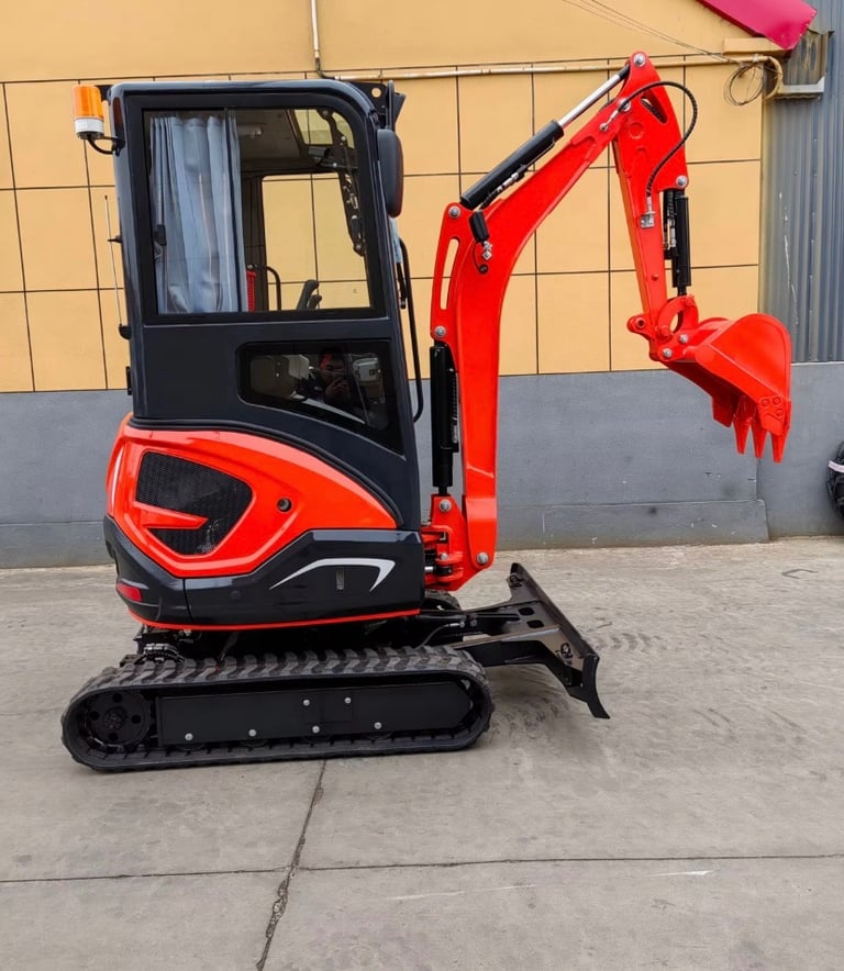 Brand New TRAX / Kubota Mini Excavator / Digger