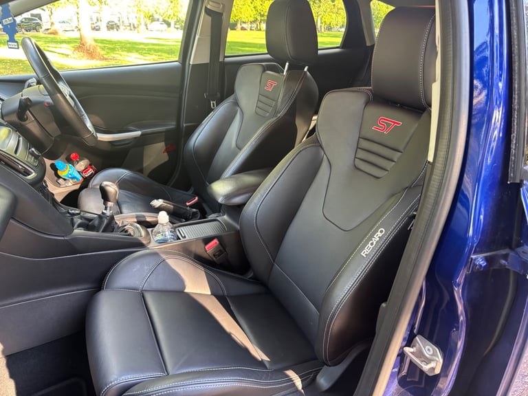 Ford, FOCUS, Hatchback, 2015, Manual, 1499 (cc), 5 doors