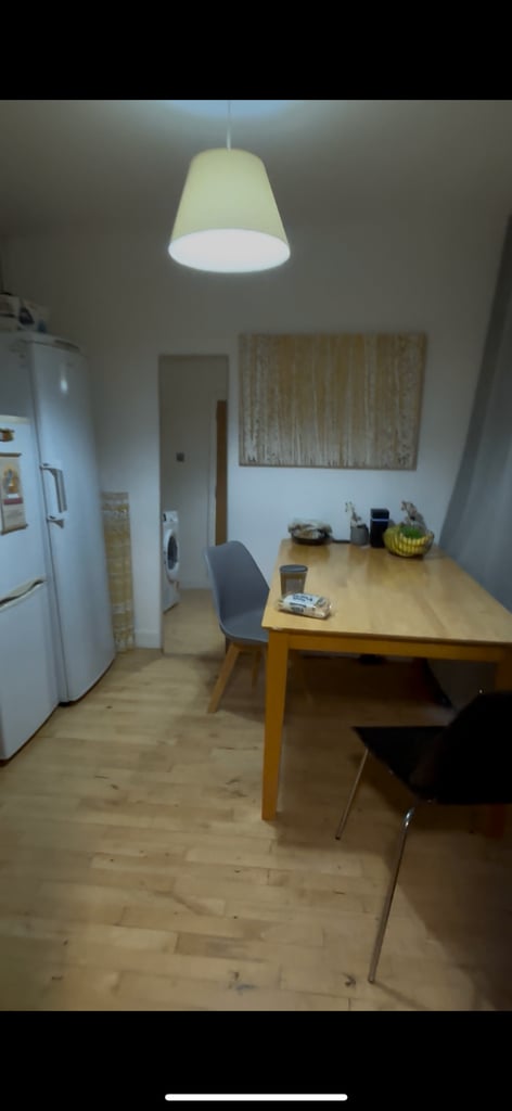 Room For Rent- Quiet house share, £695 (pcm)