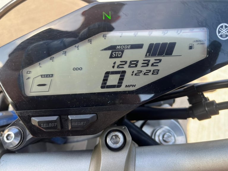 2015 15 YAMAHA MT-09 NAKED MT09 900 TRIPLE 12k MILES MT 09 900
