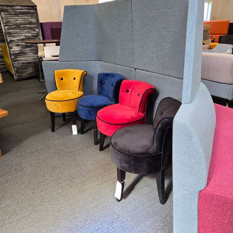 Used Office Furniture! Chair, desk, storage, booth, seating and more! ♻️✅♻️