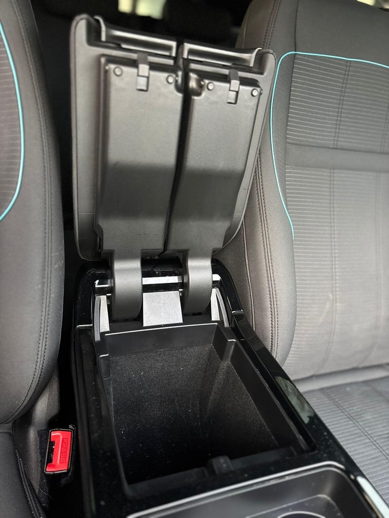 2020 Land Rover Range Rover Evoque 2.0 D150 MHEV R-Dynamic Auto 4WD Euro 6 (s/s) 5dr ESTATE Diese...