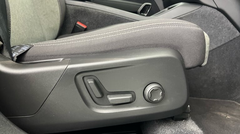 2022 Volvo XC40 Plus, B3 mild hybrid, Petrol, Dark Estate Petrol Automatic