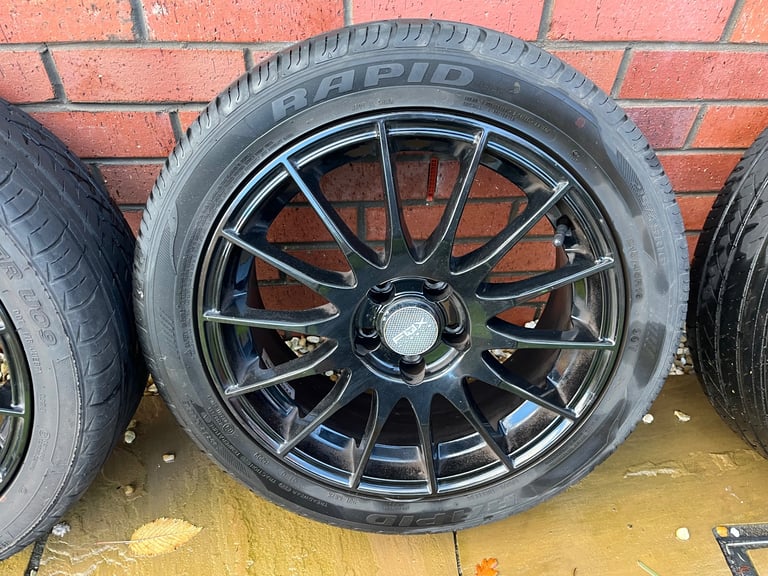 Fox Alloy Wheels - 16 - Black